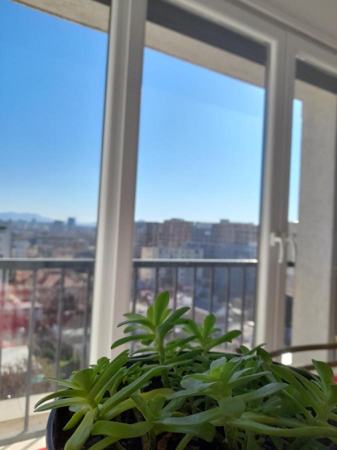 Isabel Rooms Тирана Екстер'єр фото