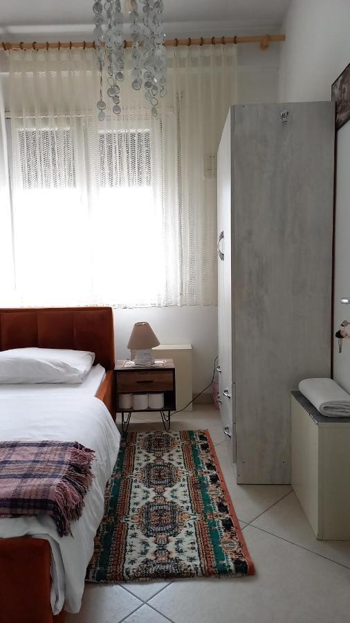 Isabel Rooms Тирана Екстер'єр фото